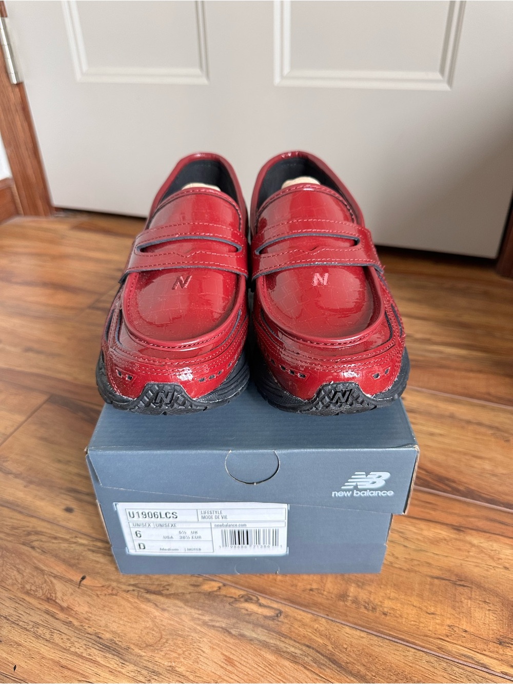 New Balance Unisex 1906L Loafer Men’s size 6 Women’s 7.5